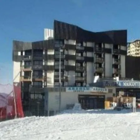 3 Personnes Avec Balcon Aux Menuires, Aux Pieds - Fr-1-452-50 Apartment