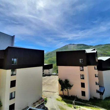 Apartment 3 Personnes Avec Balcon Aux Menuires, Aux Pieds - Fr-1-452-50